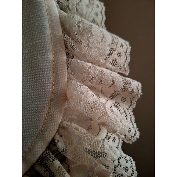 Vintage White Lace Ruffle Detachable Collar With Button Closure - Picture 8 of 9